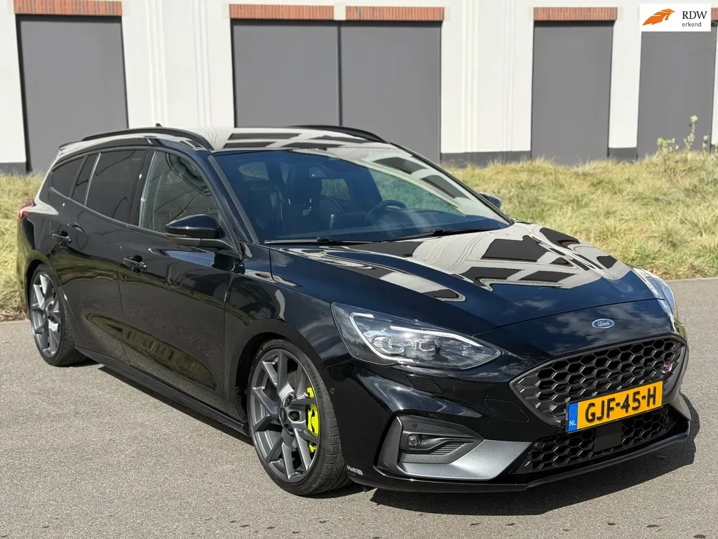 Ford Focus (2019) — foto 1
