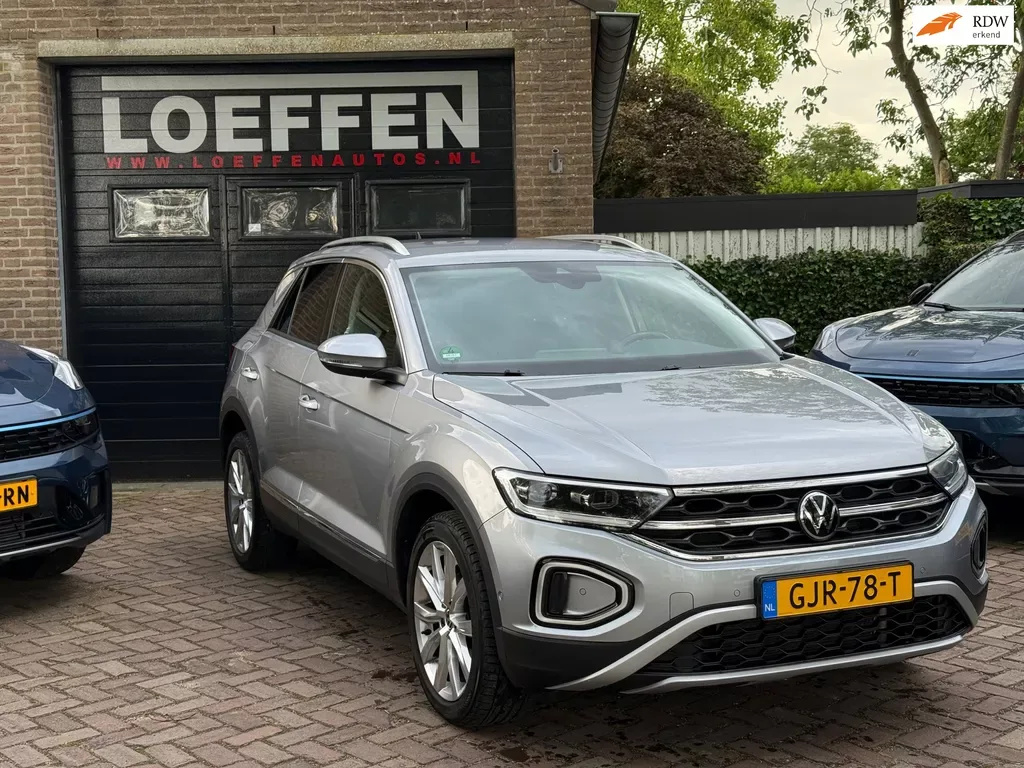 Volkswagen T-Roc (2023) — foto 1