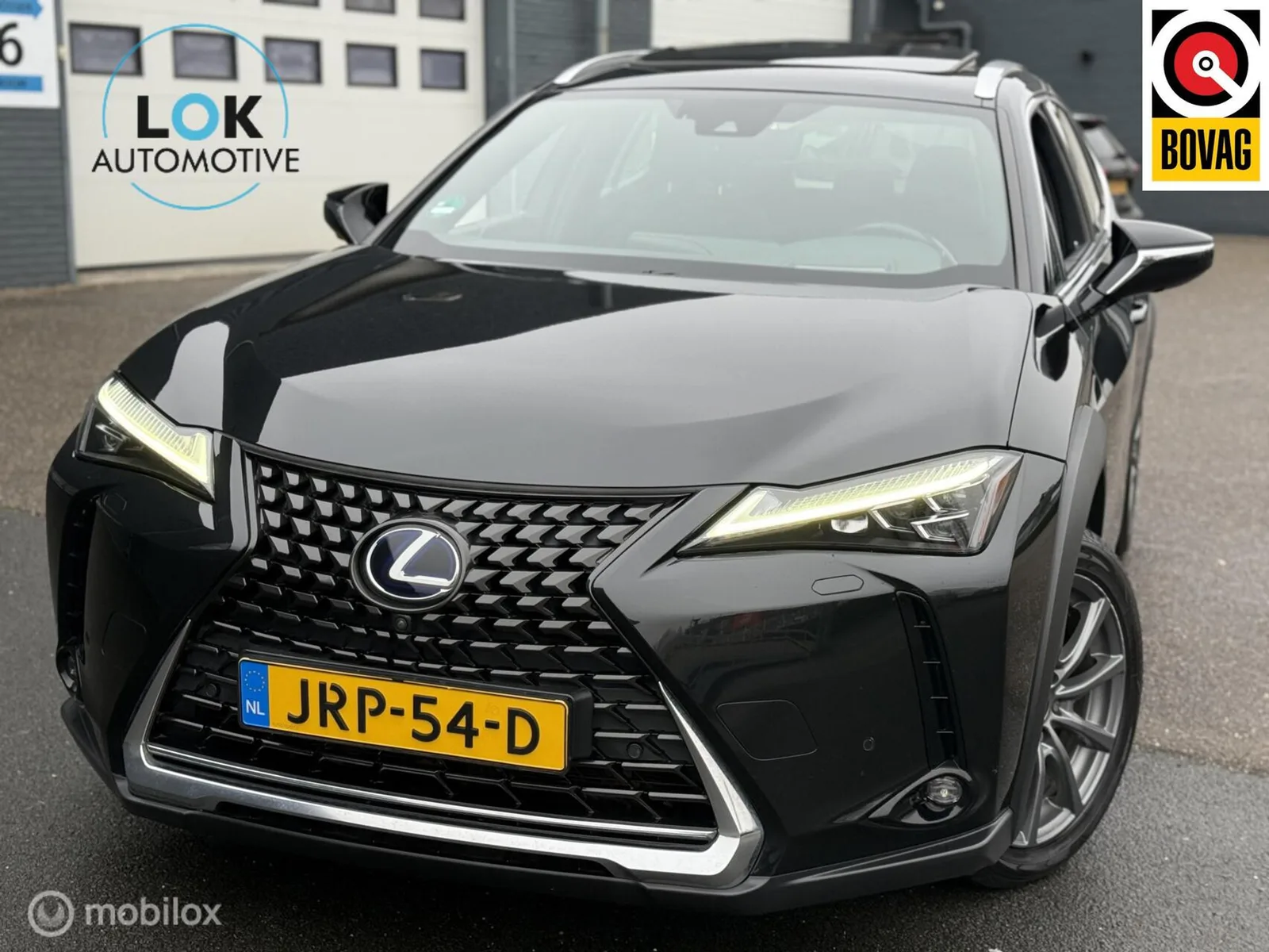 Lexus UX (2019) — foto 1
