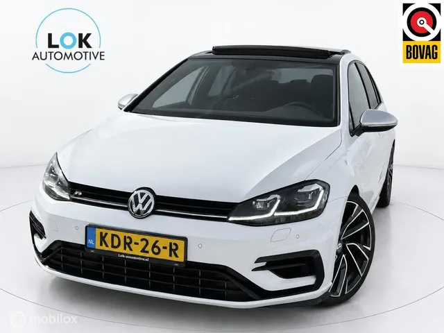 Volkswagen Golf (2018) — foto 1