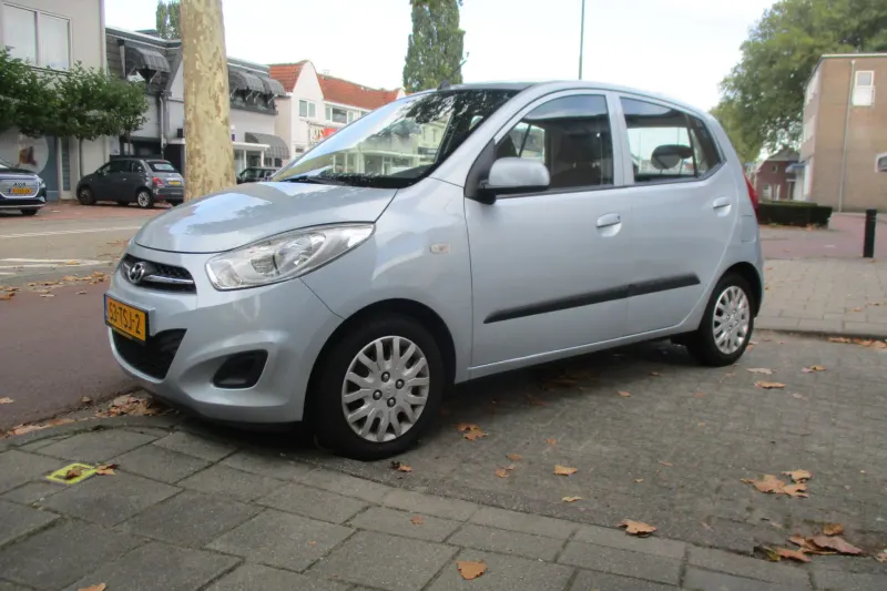 Hyundai i10 (2012)