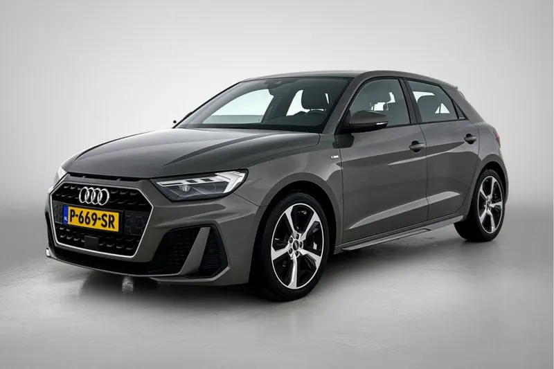 Audi A1_Sportback (2022)