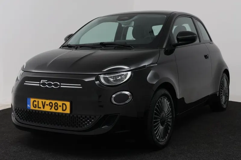 Fiat 500 (2022)