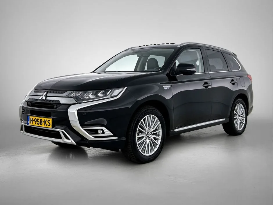 Mitsubishi Outlander (2020) — foto 1