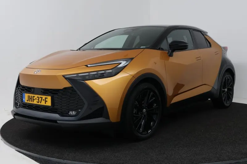 Toyota C-HR (2024)