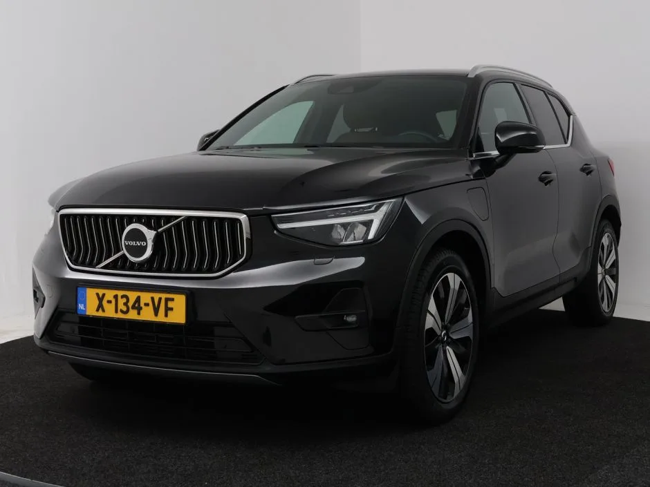Volvo XC40 (2022) — foto 1