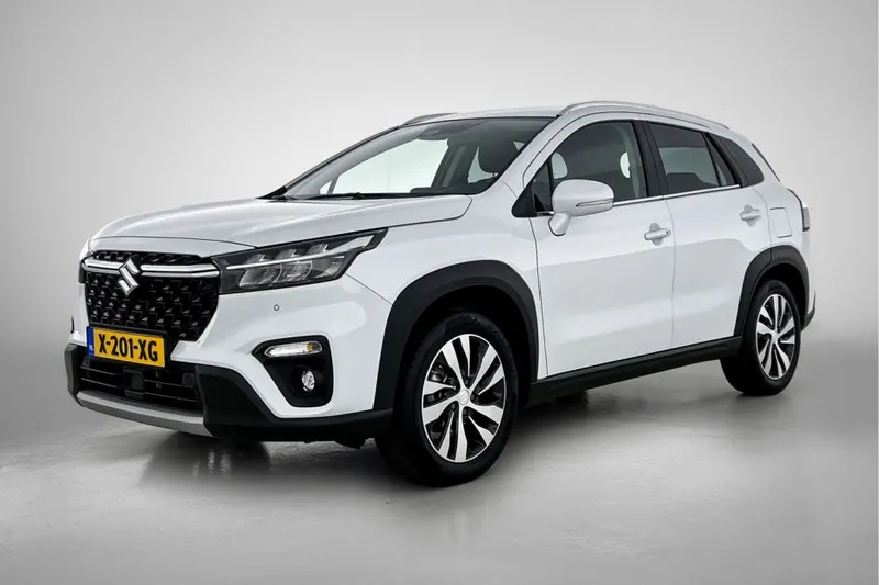 Suzuki S-Cross (2023)