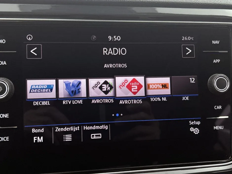 Volkswagen T-Roc (2020) — foto 1