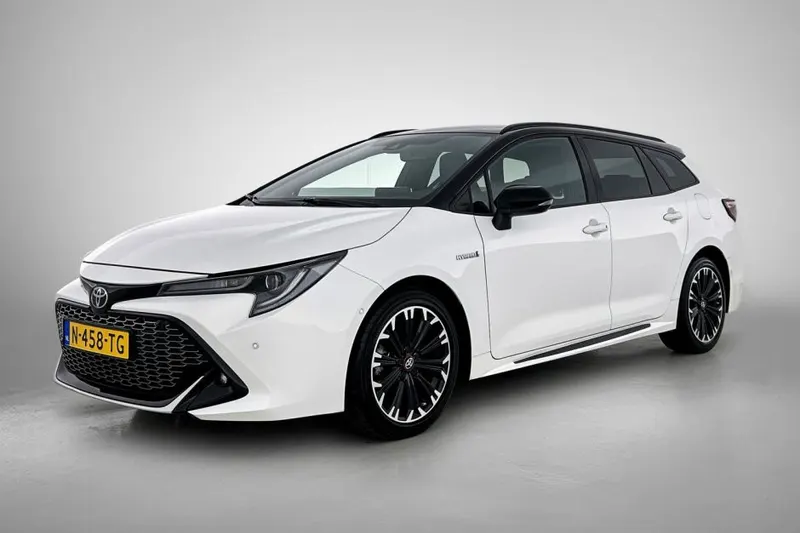 Toyota Corolla_Touring_Sports (2022)