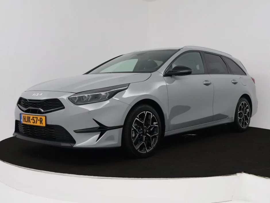 Kia Ceed_Sportswagon (2025) — foto 1