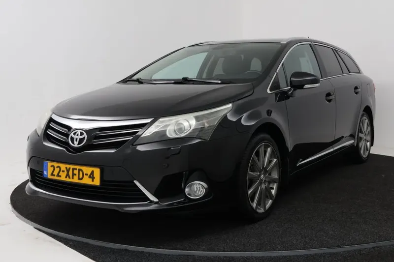 Toyota Avensis (2012)