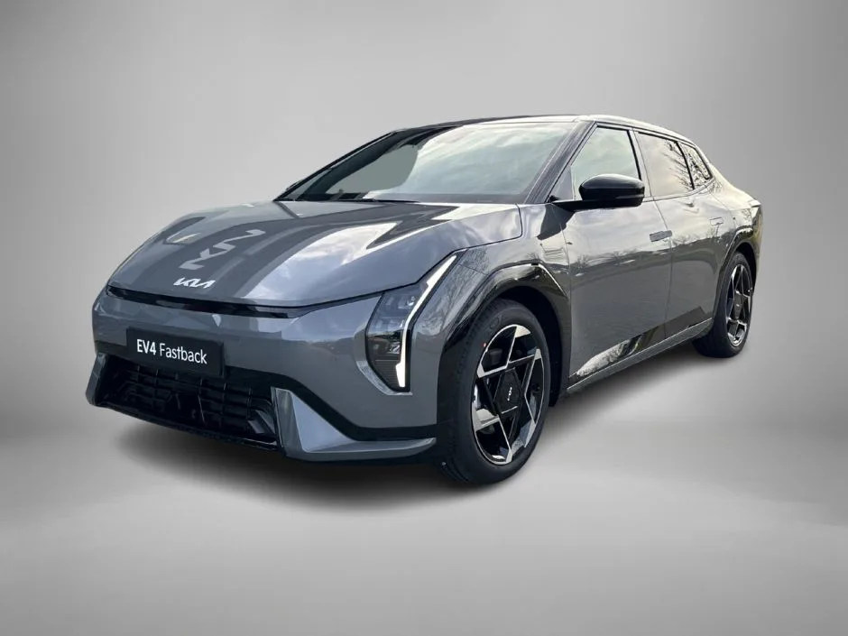 Kia EV4 (2026) — foto 1