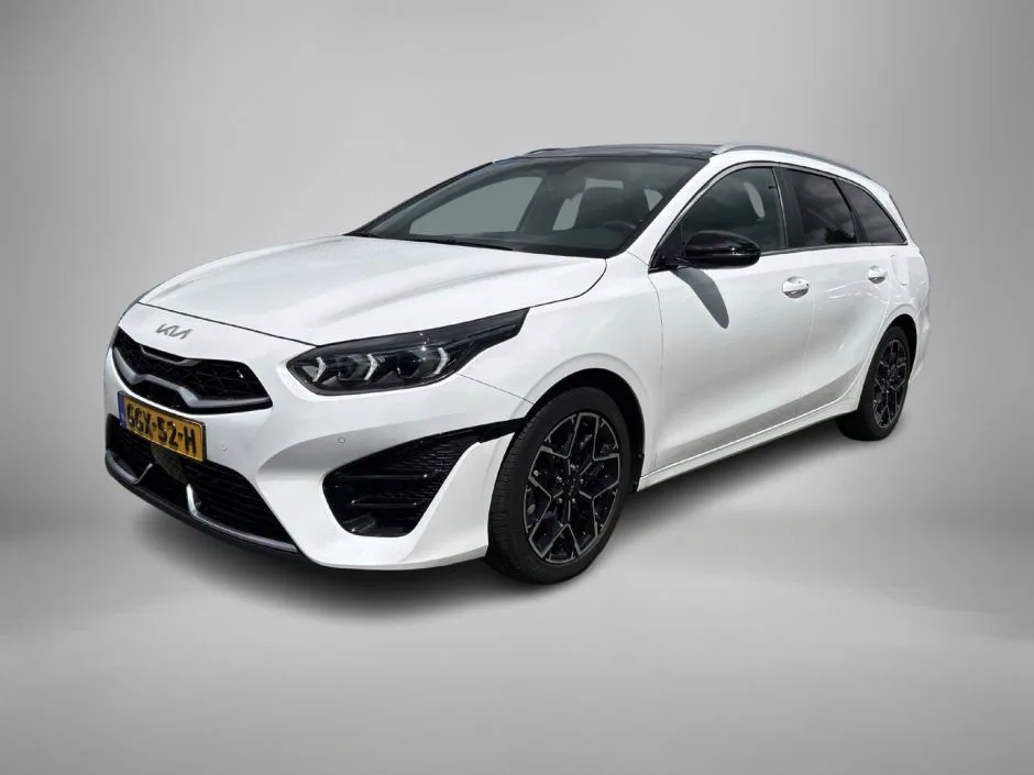 Kia Ceed_Sportswagon (2024) — foto 1