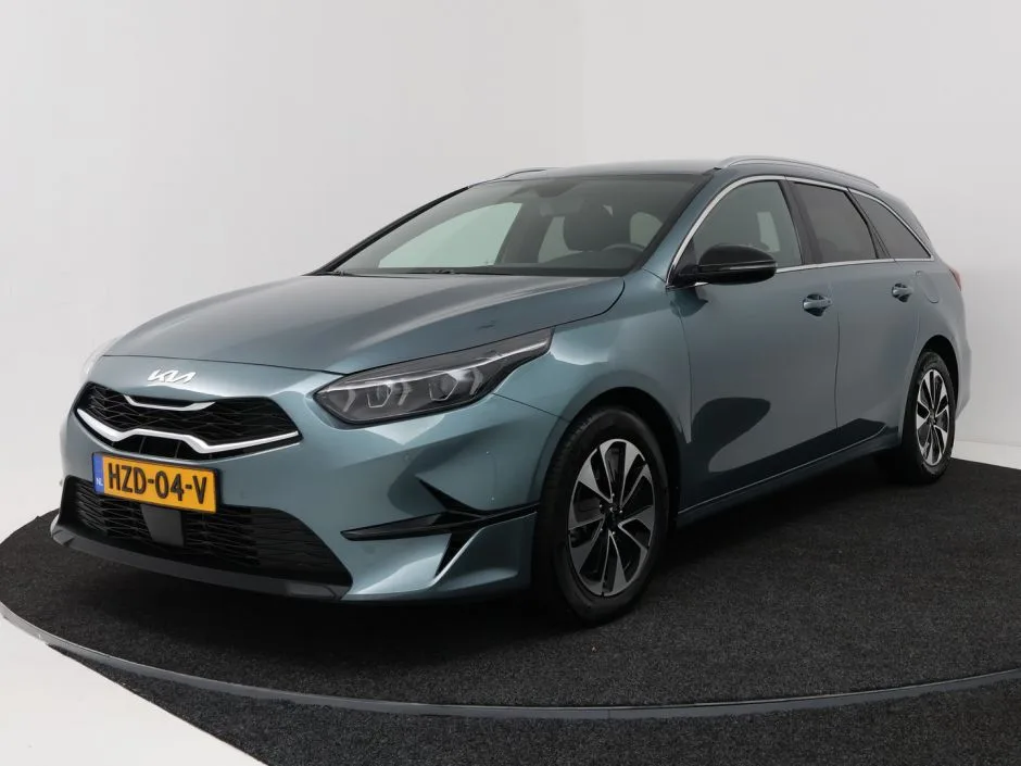 Kia Ceed_Sportswagon (2025) — foto 1