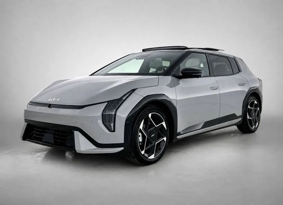 Kia EV4 (2026) — foto 1