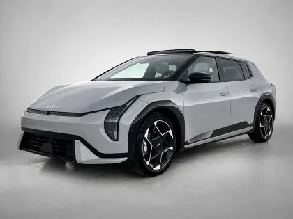 Kia EV4 (2026) — foto 1