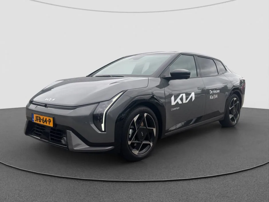 Kia EV4 (2025) — foto 1
