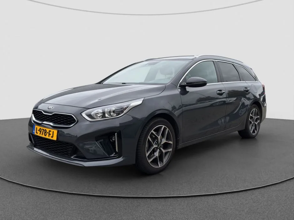 Kia Ceed_Sportswagon (2021) — foto 1