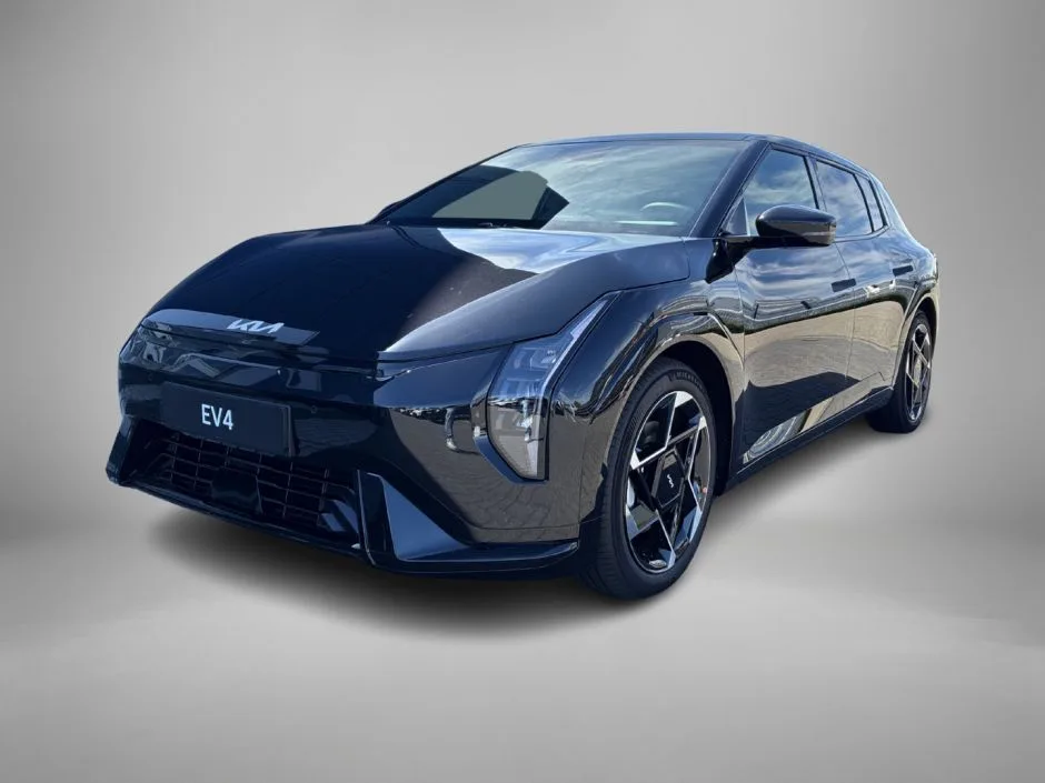Kia EV4 (2026) — foto 1