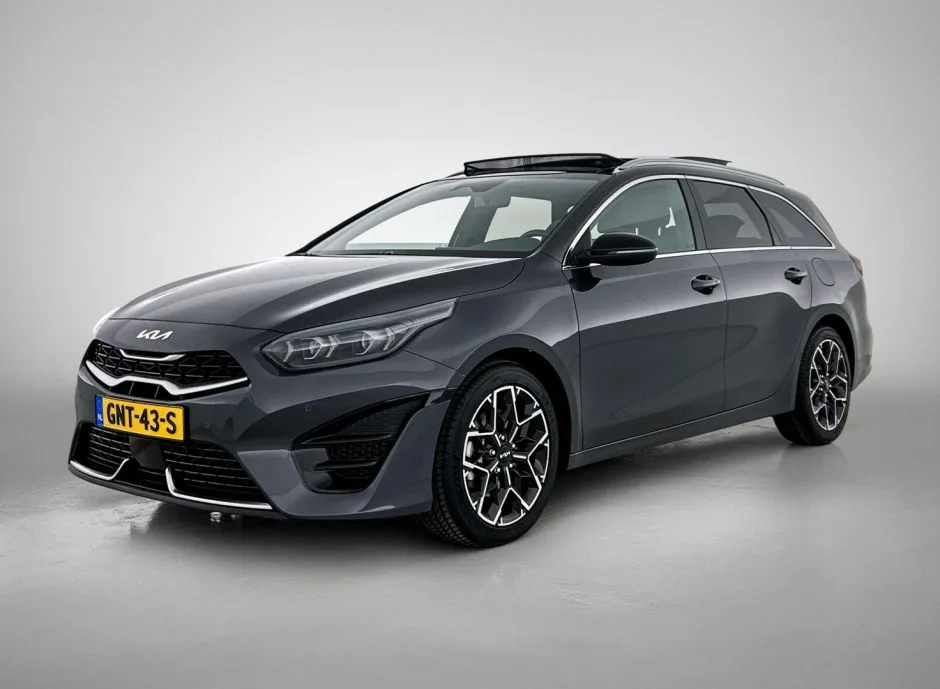 Kia Ceed_Sportswagon (2024) — foto 1