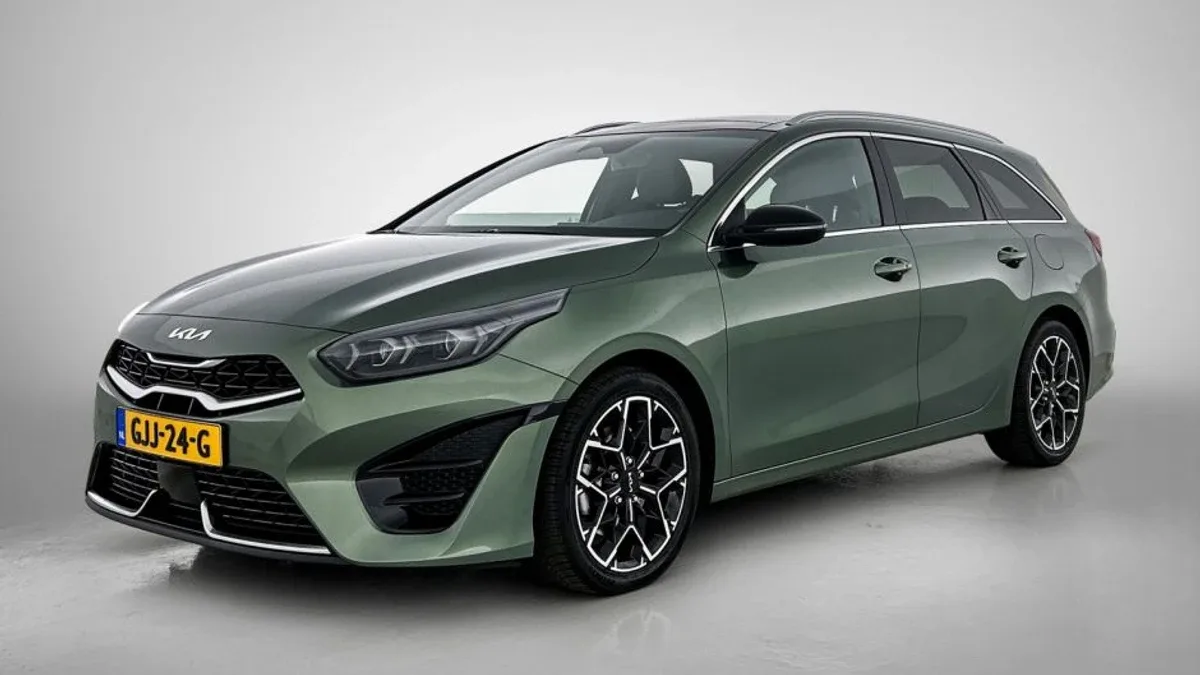 Kia Ceed_Sportswagon (2024) — foto 1