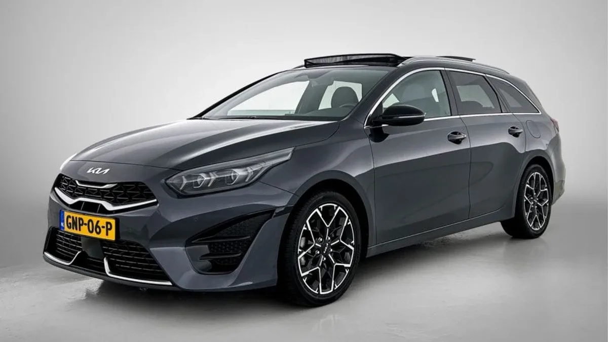 Kia Ceed_Sportswagon (2024) — foto 1