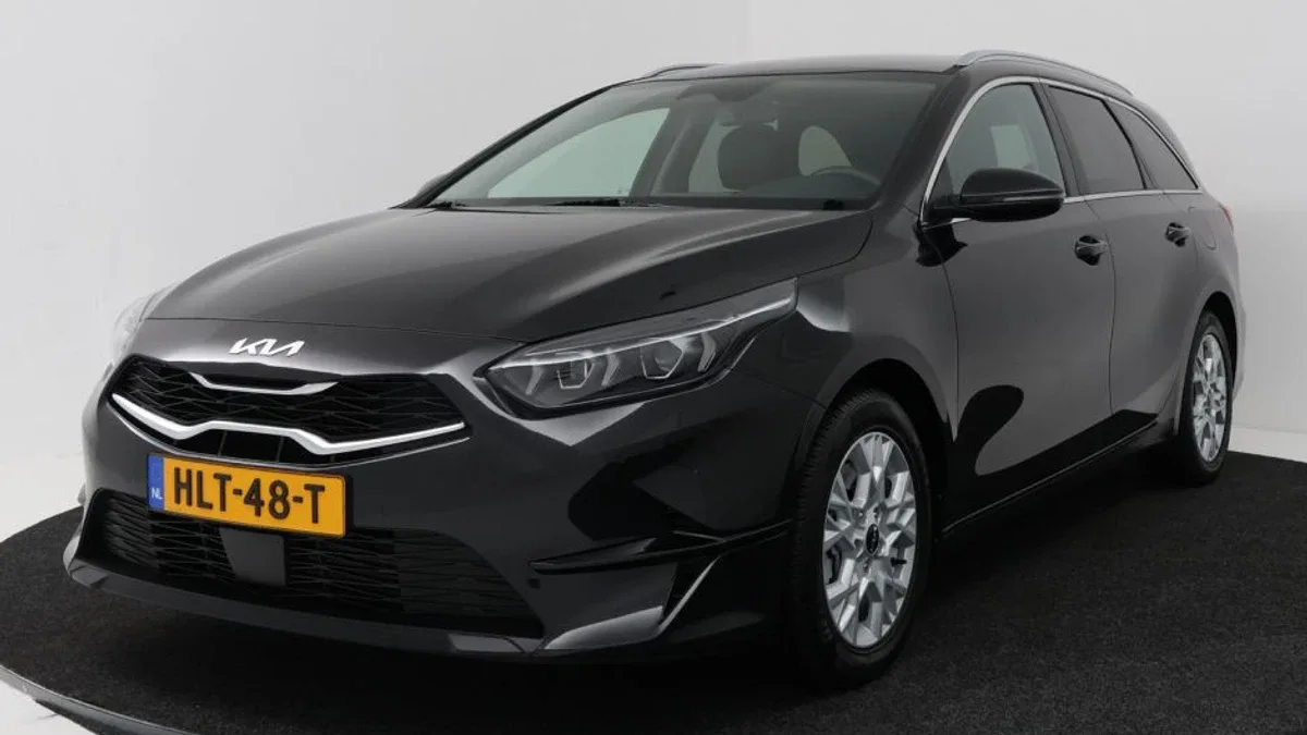 Kia Ceed_Sportswagon (2025) — foto 1