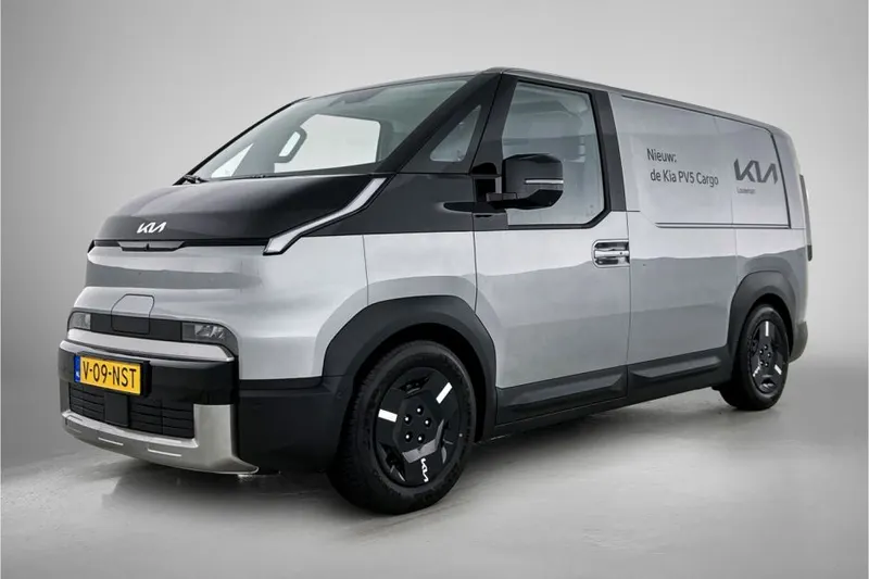 Kia PV5 (2025)