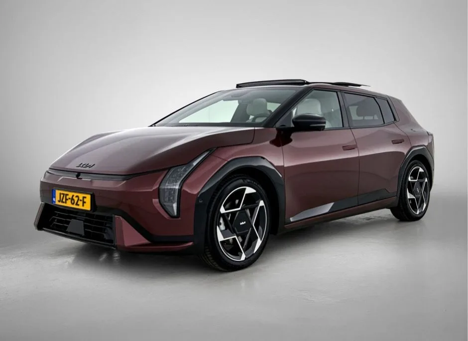 Kia EV4 (2026) — foto 1
