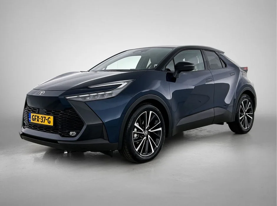 Toyota C-HR (2024) — foto 1