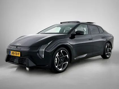 Kia EV4 (2025) — foto 1