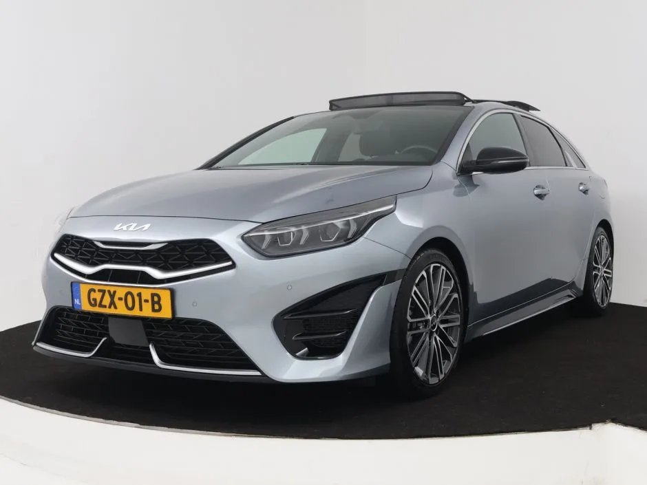 Kia Proceed (2025) — foto 1