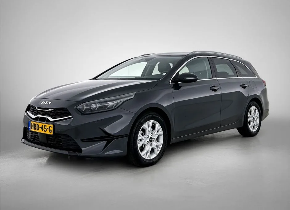 Kia Ceed Sportswagon (2025) — foto 1