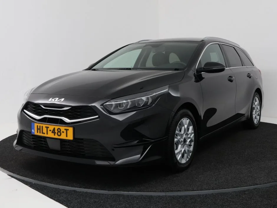 Kia Ceed_Sportswagon (2025) — foto 1