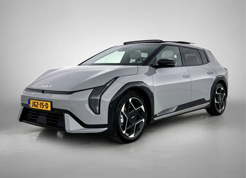 Kia EV4 (2025) — foto 1