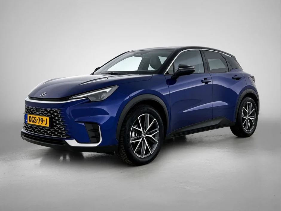 Lexus LBX (2025) — foto 1
