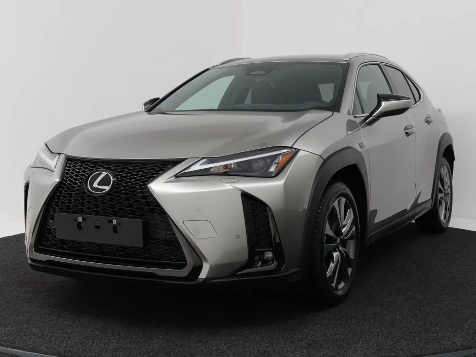 Lexus UX (2026) — foto 1