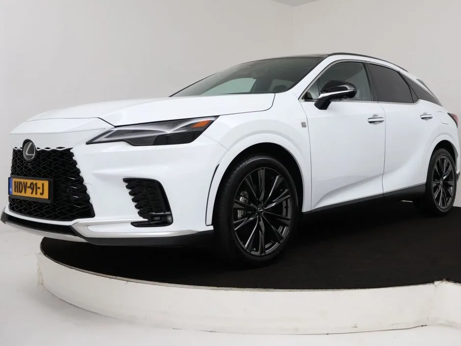 Lexus RX (2025) — foto 1