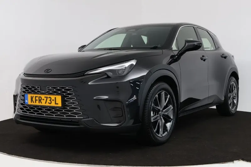 Lexus LBX (2026)