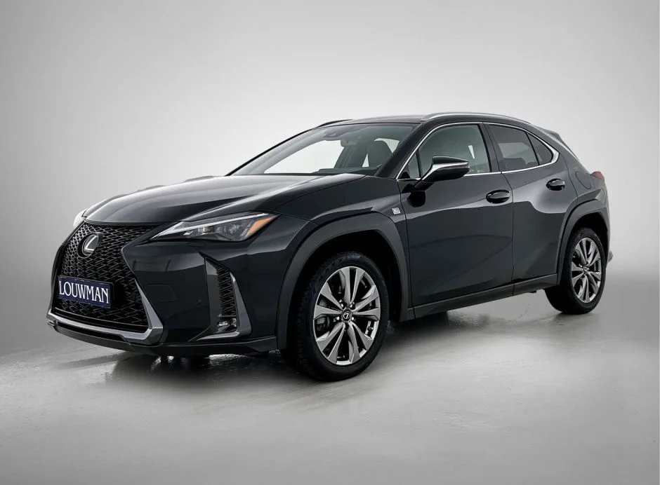Lexus UX (2024) — foto 1