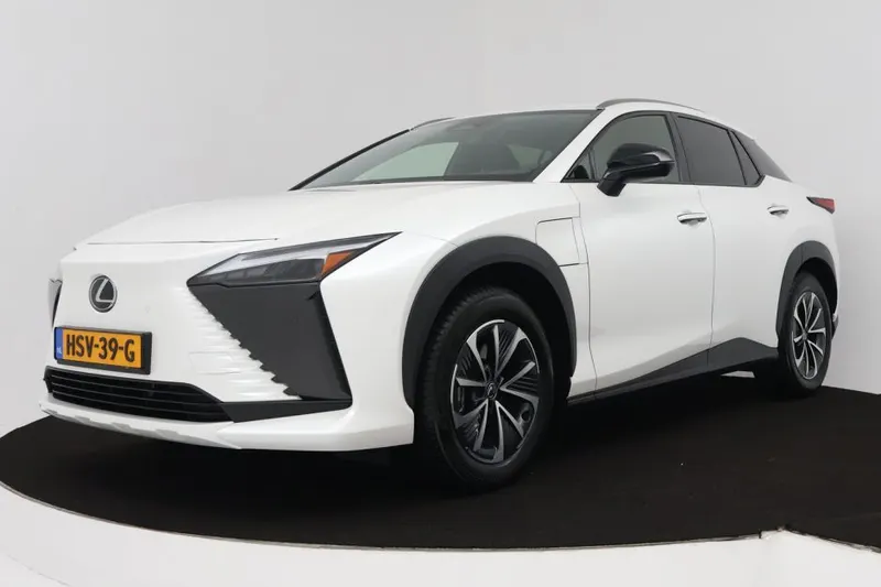 Lexus RZ (2025)