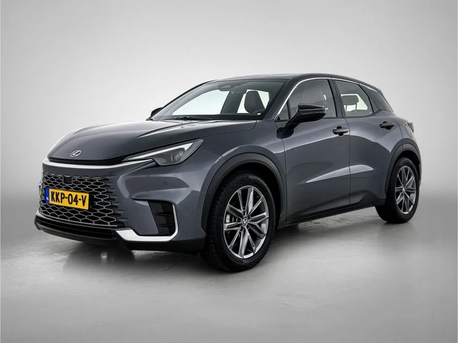 Lexus LBX (2025) — foto 1