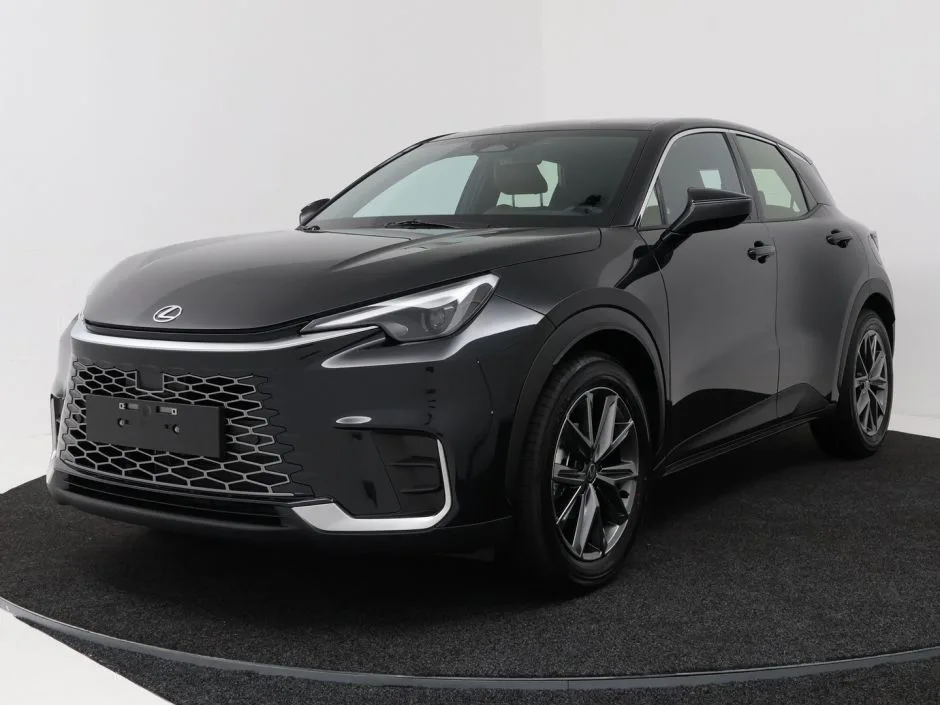 Lexus LBX (2026) — foto 1