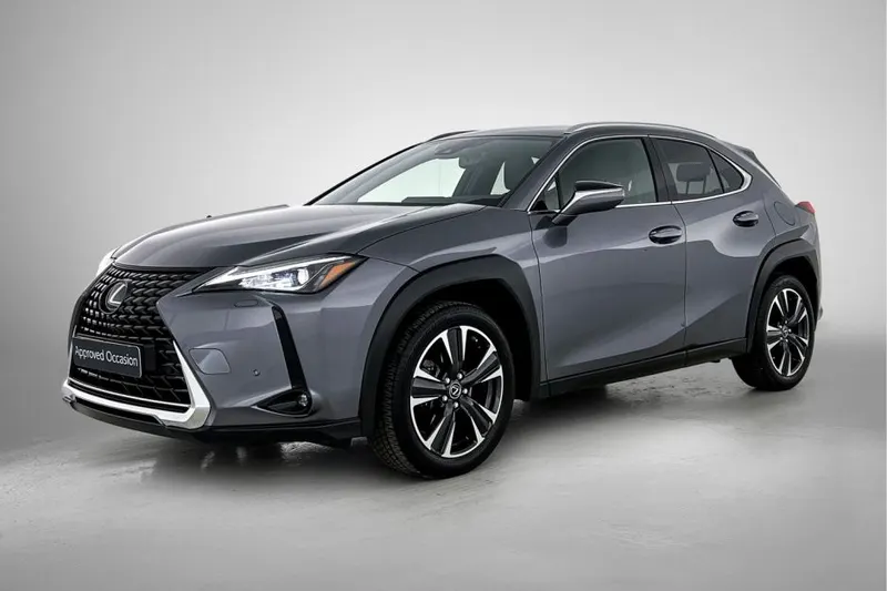Lexus UX (2021)