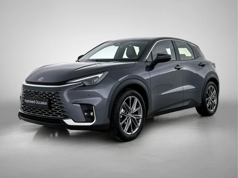 Lexus LBX (2025) — foto 1