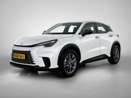 Lexus LBX (2025) — foto 1