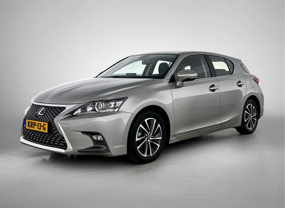 Lexus CT (2018) — foto 1