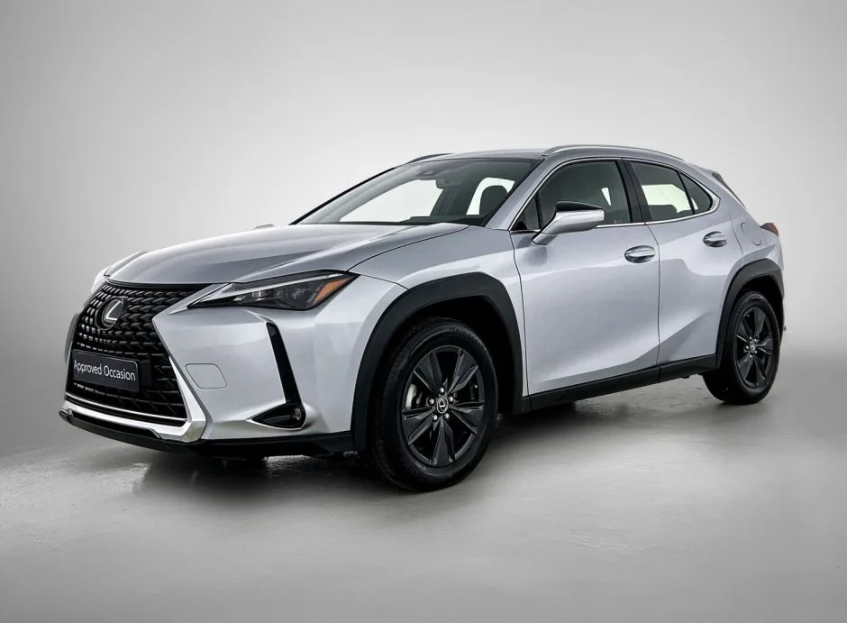 Lexus UX (2024) — foto 1