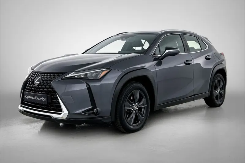 Lexus UX (2024)