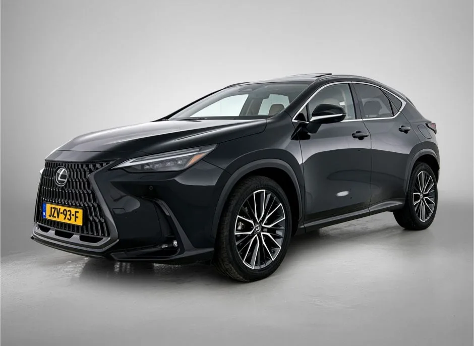 Lexus NX (2022) — foto 1